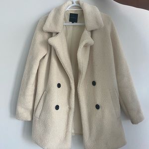 Cozy white jacket (S) from Dynamite